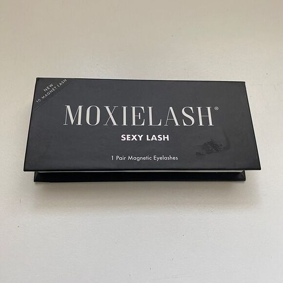 NEW MOXIELASH Sexy Lash Magnetic Eyelashes - Picture 1 of 3
